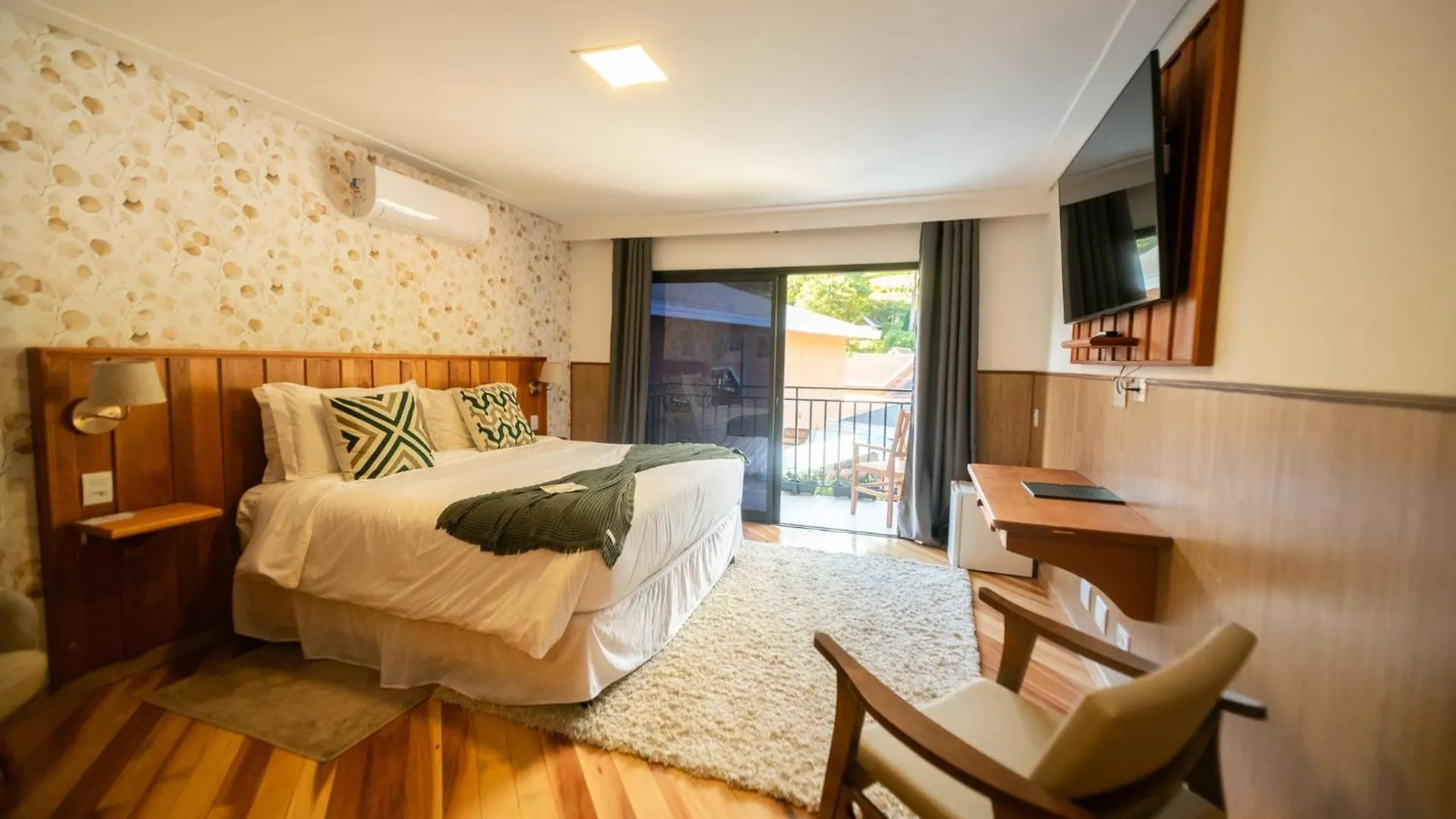 Hotel Pousada Santa Felicidade Campos do Jordao